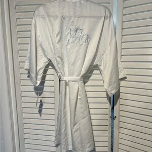 Apt. 9 White Satin 'Mrs' Embroidered Bridal Robe